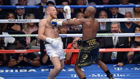 Mayweather gana a McGregor por noc&aacute;ut t&eacute;cnico en 10 asalto y sigue invicto