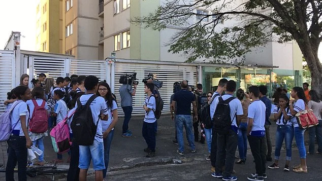 Los alumnos del colegio quedaron en estado de shock tras lo sucedido