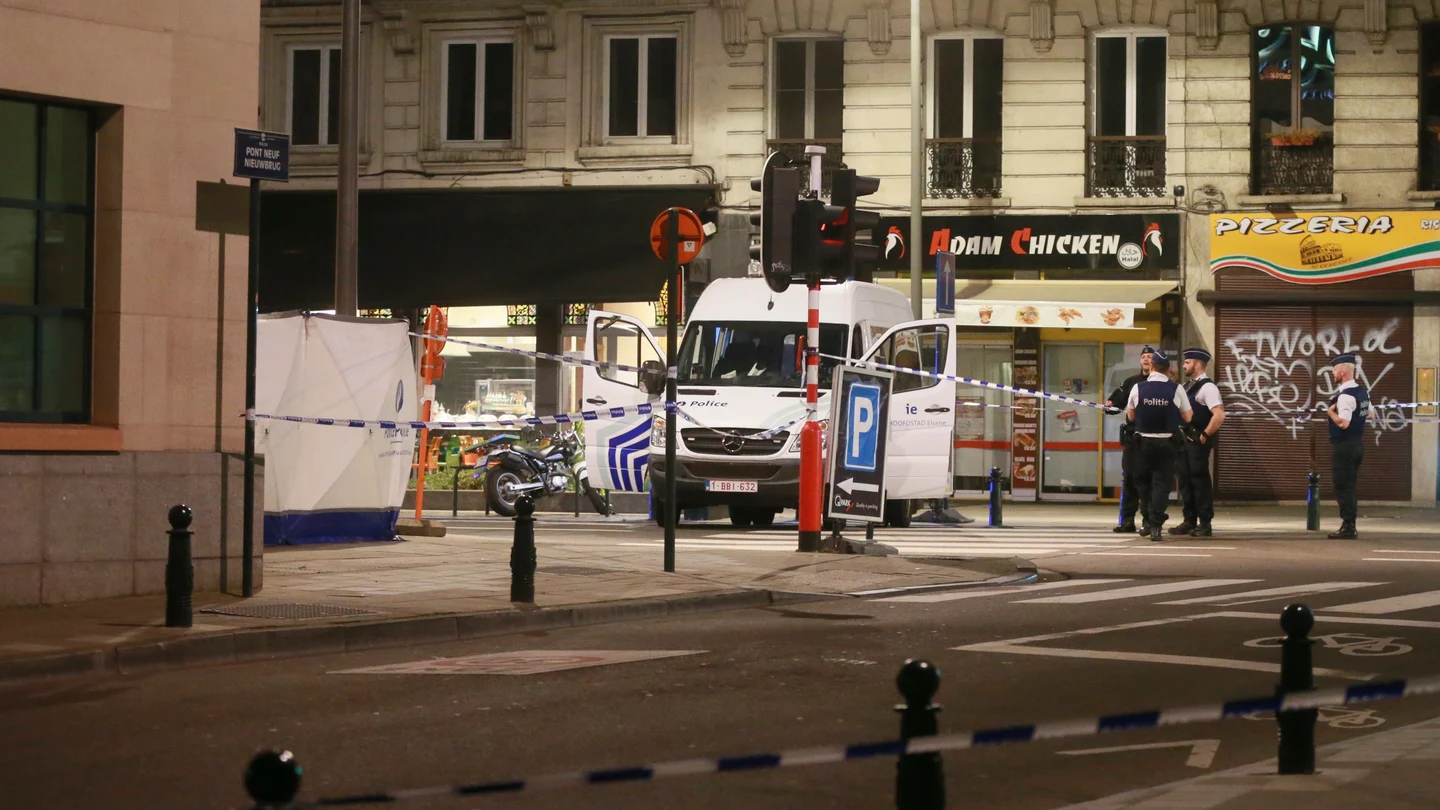Bruselas, tras el ataque a dos militares Bruselas, tras el ataque a dos militares