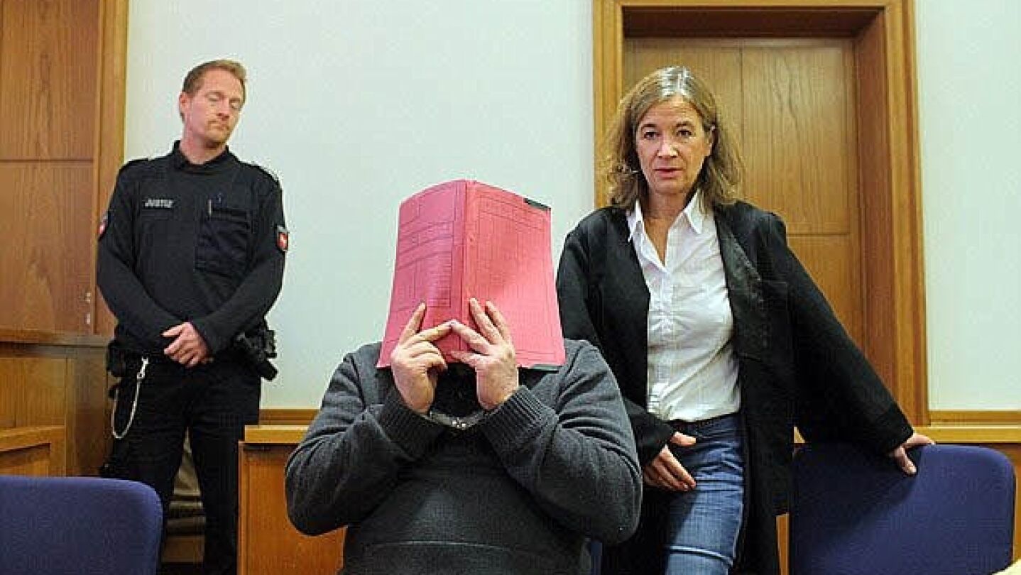 El enfermero alem&aacute;n durante el juicio 