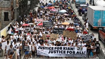 Centenares de personas denunciaron la impunidad policial en Filipinas