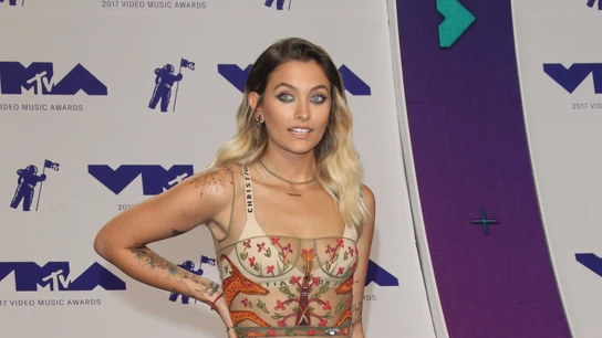 Paris Jackson ALFOMBRA ROJA MTV VIDEO MUSIC AWARDS 2017
