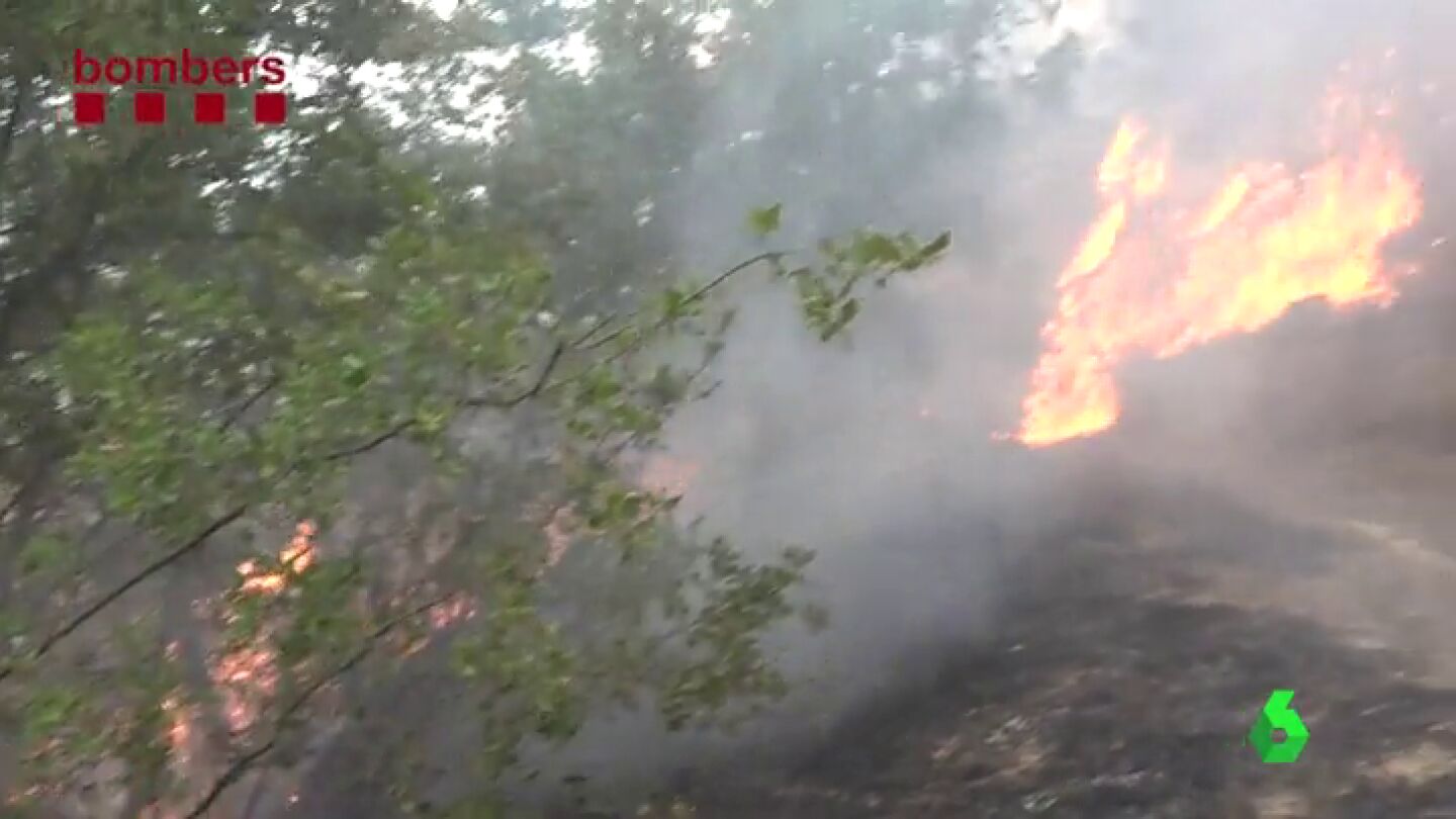 Activo un incendio en Lleida que obliga a desalojar varias mas&iacute;as
