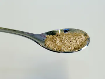 El resultado es, de momento, este polvo de bacterias con un alto contenido en proteínas y carbohidratos El resultado es, de momento, este polvo de bacterias con un alto contenido en proteínas y carbohidratos