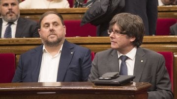 Oriol Junqueras y Puigdemont en el Parlament