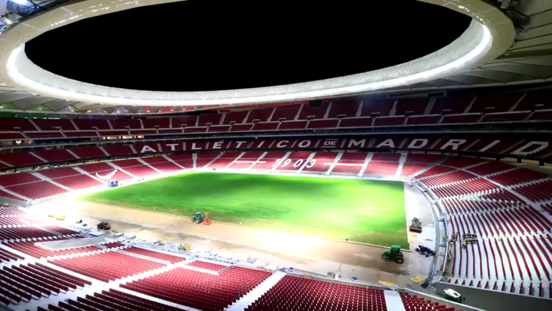 Espectacular 'time lapse' del Atlético: así colocaron el césped en el Wanda Metropolitano