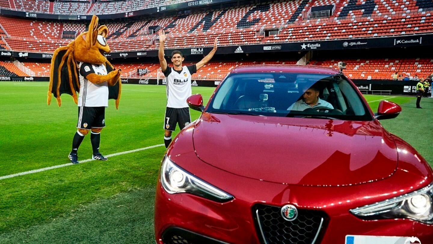 Guedes, durante su presentaci&oacute;n con el Valencia