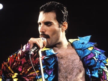 Freddie Mercury en un concierto de 'Queen' Freddie Mercury en un concierto de 'Queen'