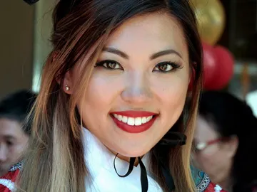 Mujer china sonriendo Mujer china sonriendo