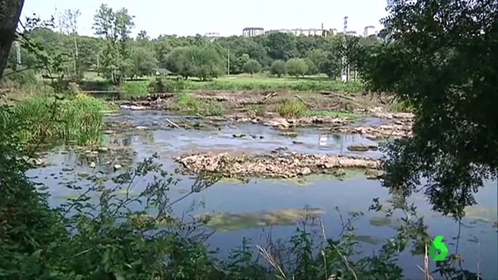 La sequía en Galicia hace que el río Miño ya pueda cruzarse a pie