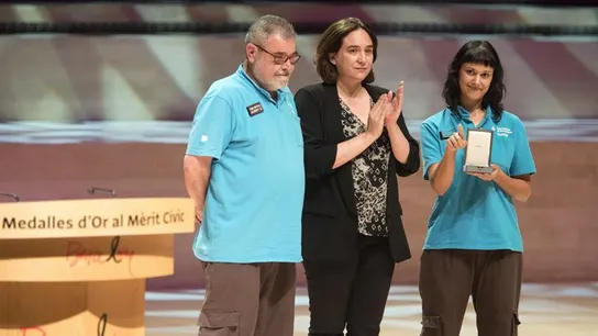 La alcaldesa, en el acto de entrega de las medallas La alcaldesa, en el acto de entrega de las medallas