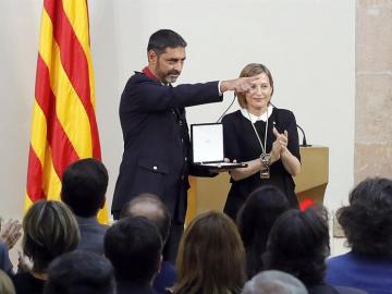 El major de los Mossos d'Esquadra, Josep Lluís Trapero, junto a Carme Forcadell El major de los Mossos d'Esquadra, Josep Lluís Trapero, junto a Carme Forcadell