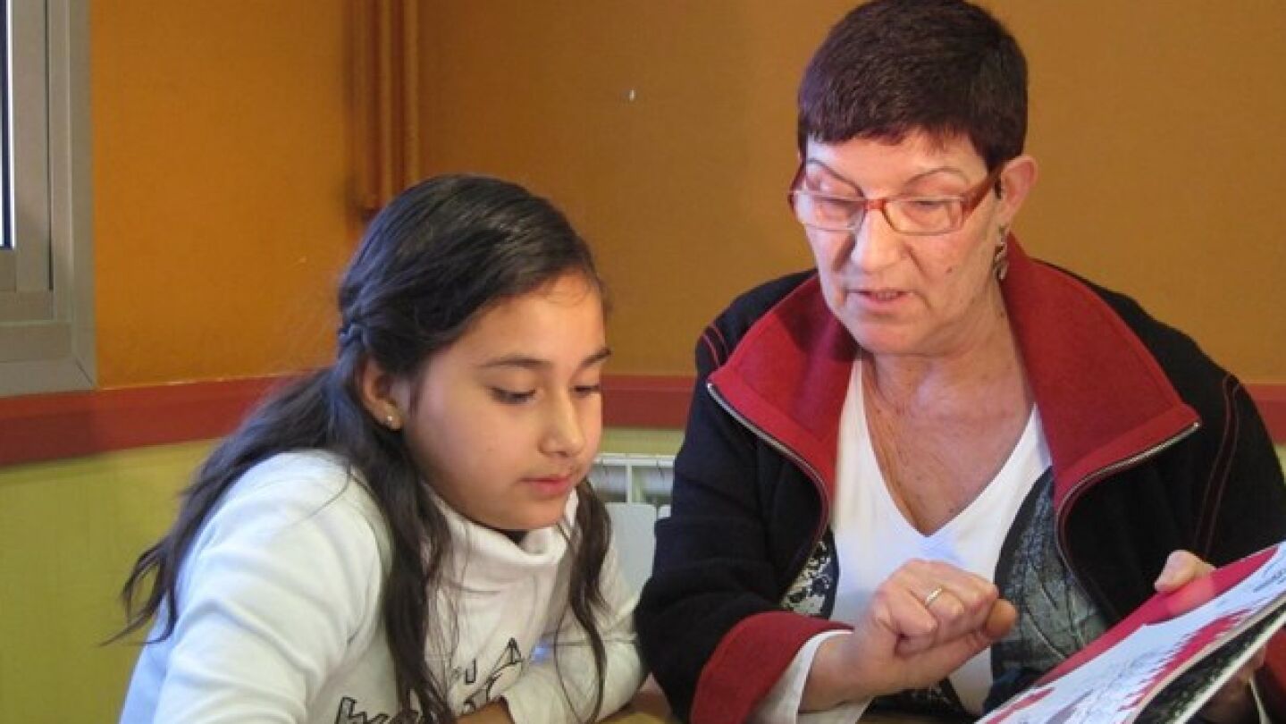 Las mujeres trabajan 1,1 horas m&aacute;s al d&iacute;a que los hombres en Espa&ntilde;a