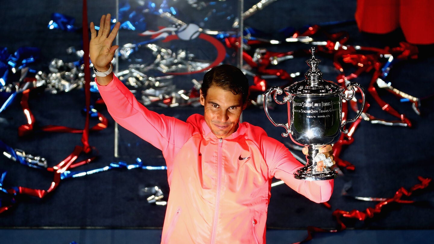 Rafa Nadal, con el trofeo de campe&oacute;n del US Open en la mano