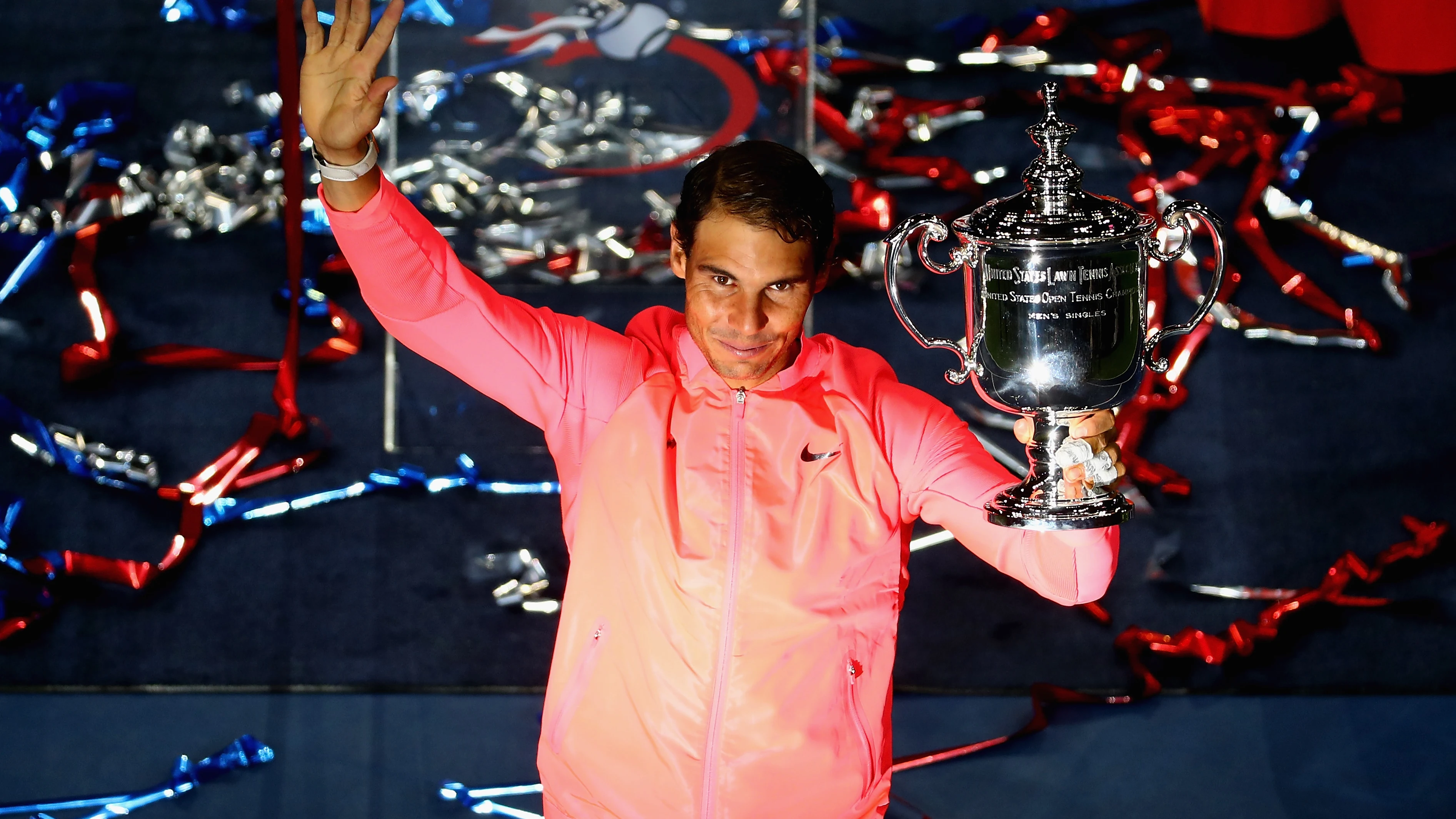 Rafa Nadal, con el trofeo de campeón del US Open en la mano