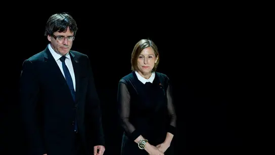 Puigdemont y Forcadell en un acto institucional con motivo de la Diada Puigdemont y Forcadell en un acto institucional con motivo de la Diada