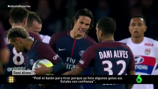 Neymar y Cavani se 'pelean' por tirar las faltas y penaltis en el PSG Neymar y Cavani se 'pelean' por tirar las faltas y penaltis en el PSG
