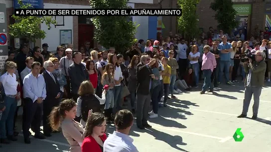 Familia y amigos de del joven apuñalado en las fiestas de San Agustín de Guadalix critican la falta de personal sanitario y policial Familia y amigos de del joven apuñalado en las fiestas de San Agustín de Guadalix critican la falta de personal sanitario y policial