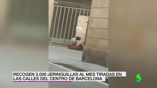 Recogen dos mil jeringuillas al mes tiradas en las calles del barrio de El Raval de Barcelona Recogen dos mil jeringuillas al mes tiradas en las calles del barrio de El Raval de Barcelona