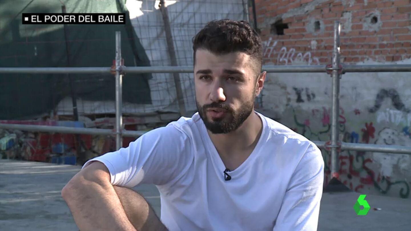 Ahmed quiere que su tatuaje "bailar o morir" sea lo &uacute;ltimo que vean los terroristas de Daesh si le cortan la cabeza