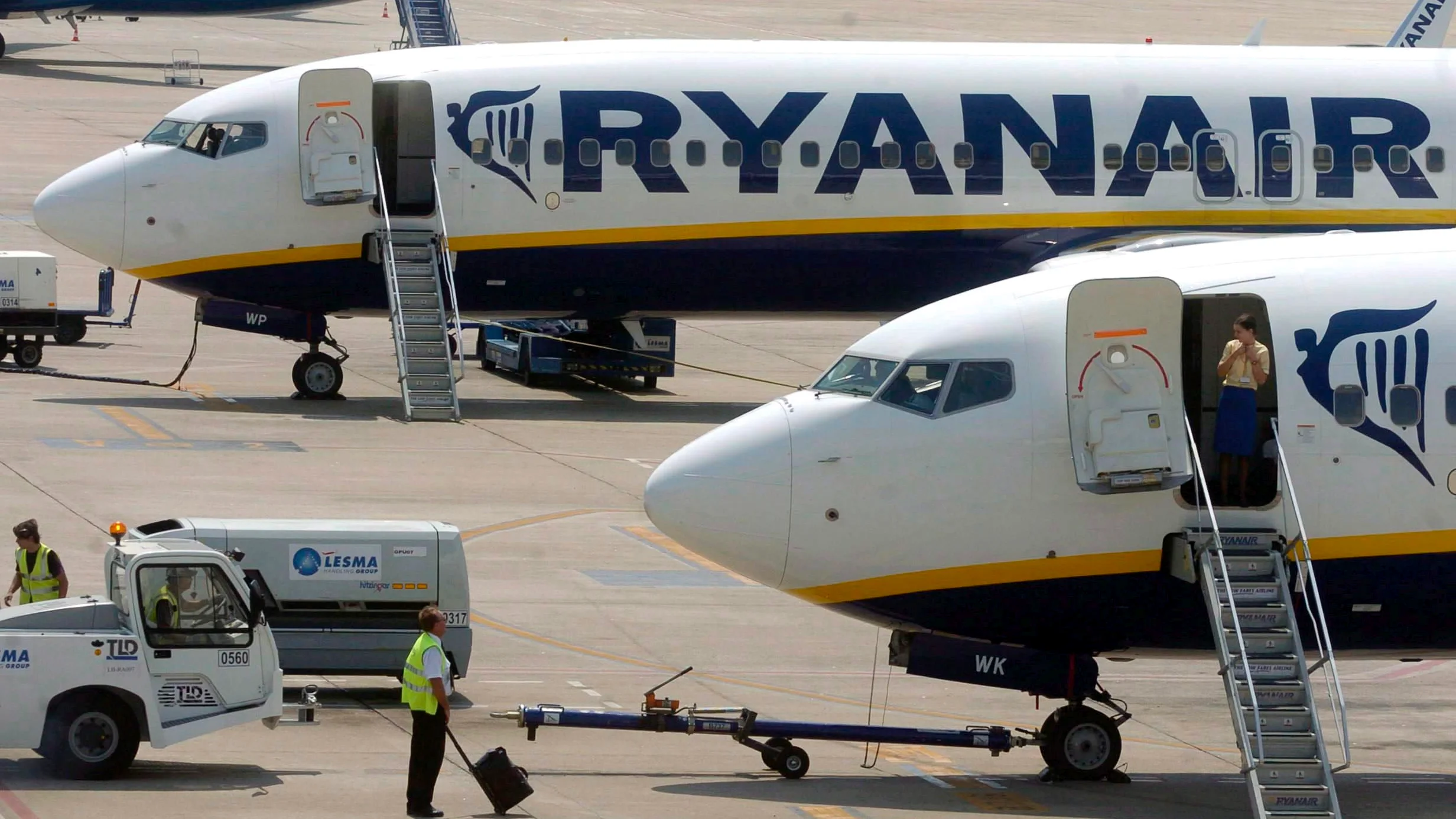 Dos aviones de la aerolínea irlandesa de bajo coste Ryanair 