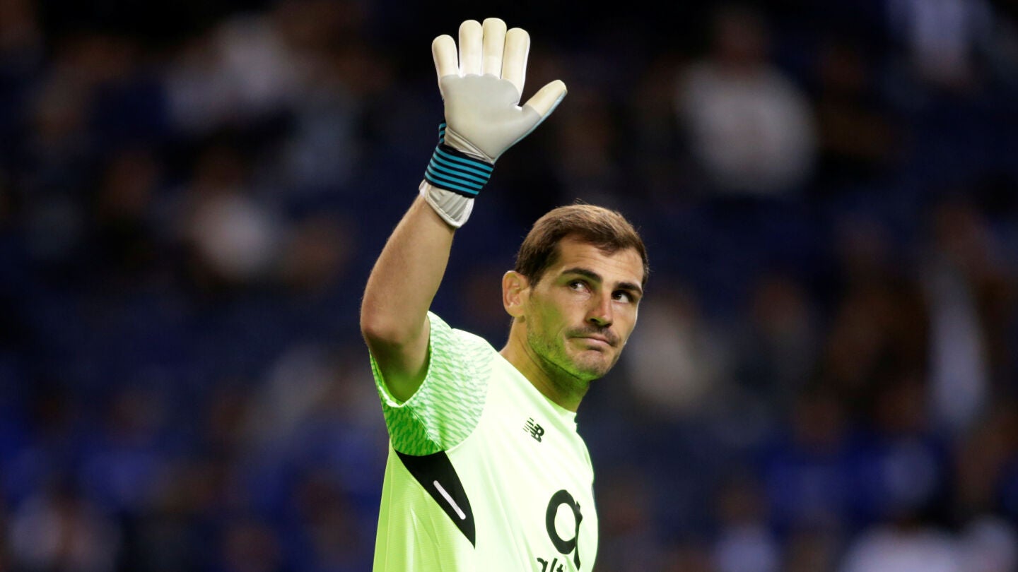 Iker Casillas durante un partido