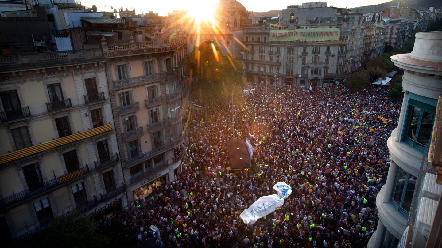 Manifestaci&oacute;n en Barcelona por las detenciones y el 1 de octubre