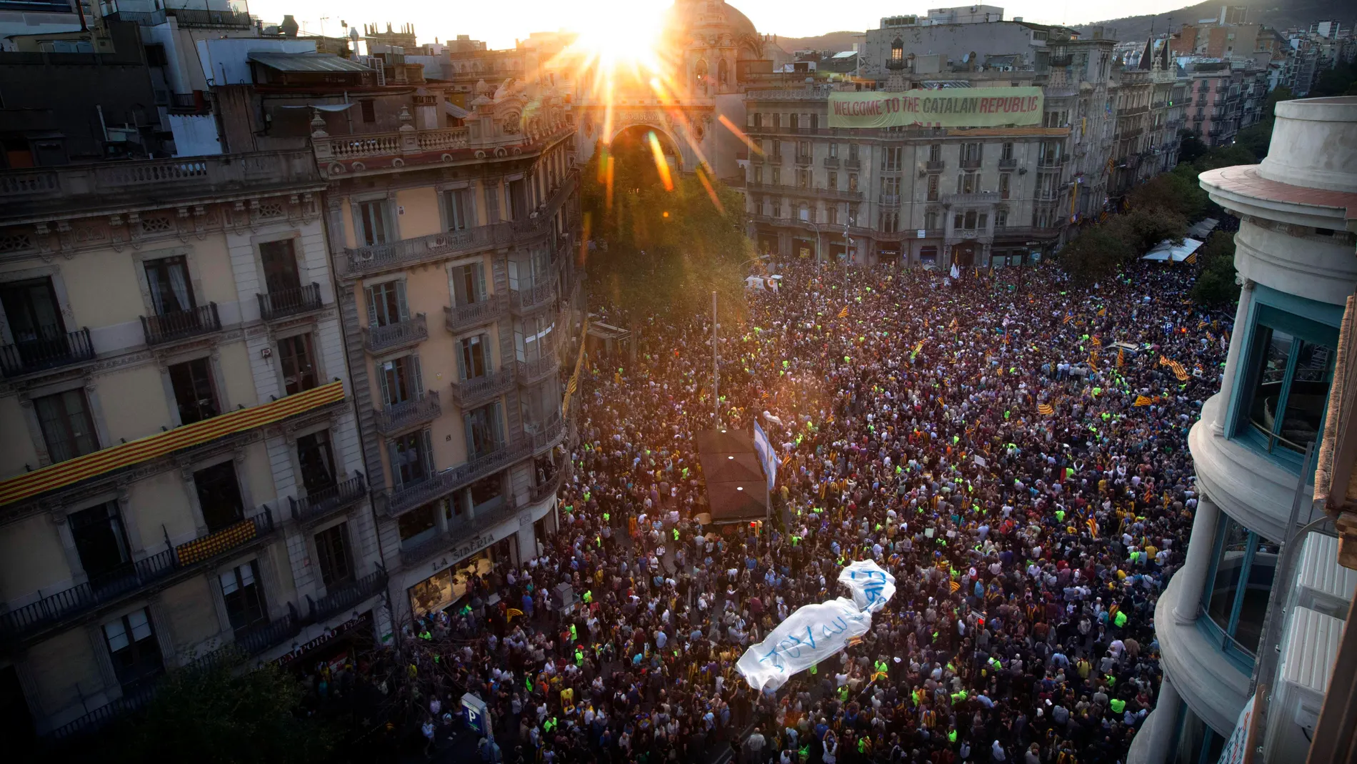 Manifestación en Barcelona por las detenciones y el 1 de octubre