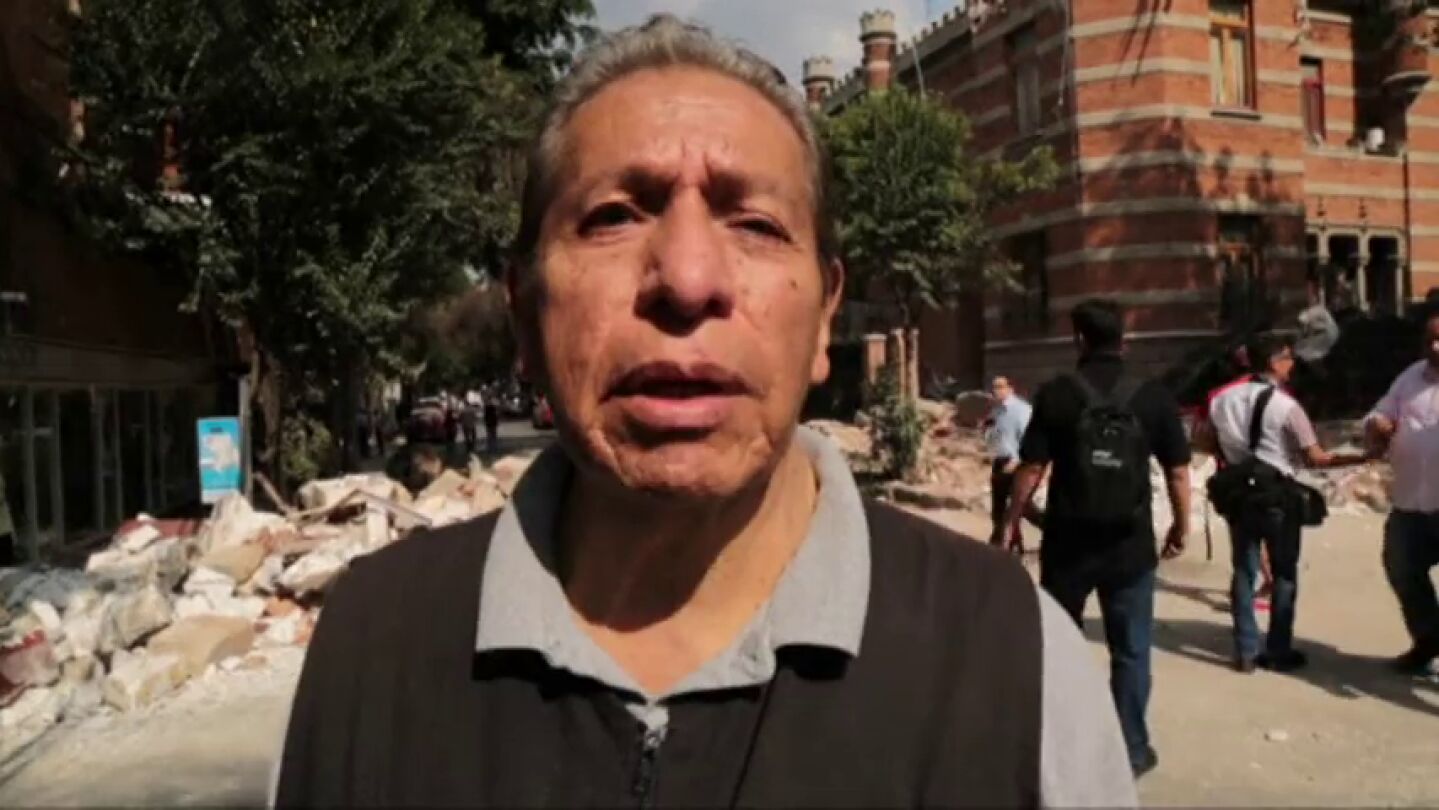 P&aacute;nico y tensi&oacute;n en M&eacute;xico tras el devastador terremoto: "Vi desmoronarse un edificio, hab&iacute;a ni&ntilde;os dentro"