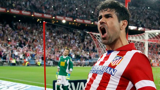 Costa celebrando un gol con el Atlético