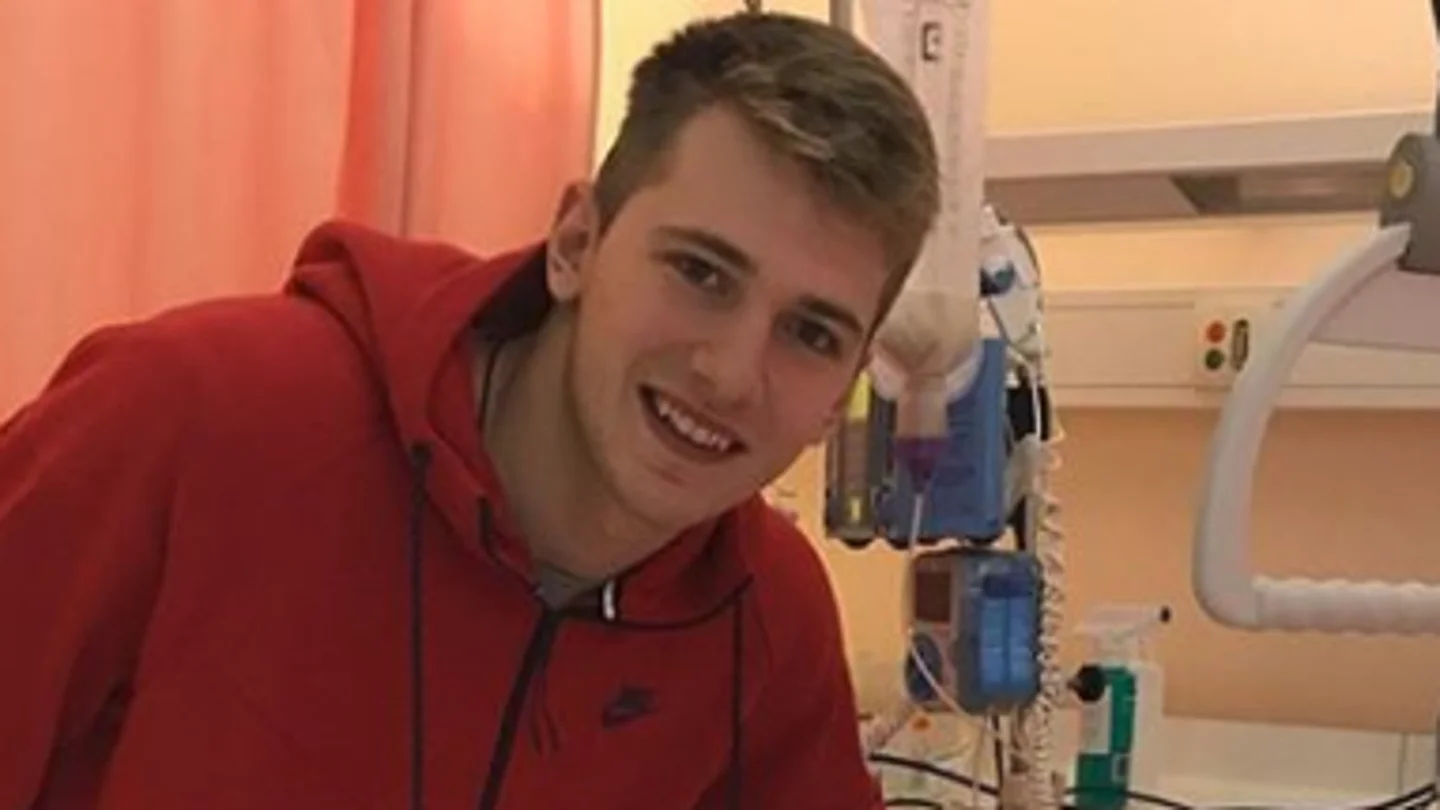 Luka Doncic en el hospital Luka Doncic en el hospital