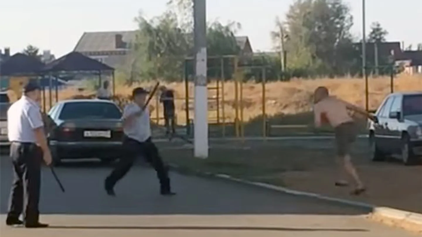 Un hombre intenta huir en Rusia después de decapitar a una bebé Un hombre intenta huir en Rusia después de decapitar a una bebé