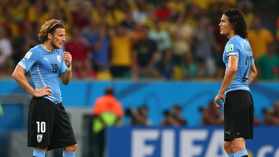 Forlán y Cavani en la selección de Uruguay Forlán y Cavani en la selección de Uruguay