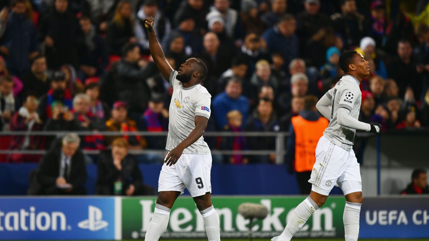 Lukaku celebra uno de sus goles al CSKA