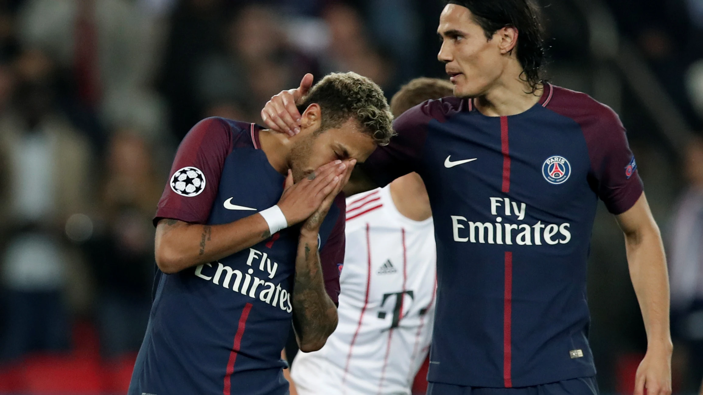 Cavani y Neymar en el duelo PSG - Bayern de Múnich