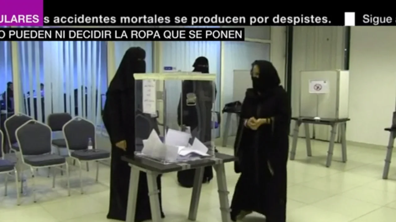 Mujeres votando en Arabia Saudí 