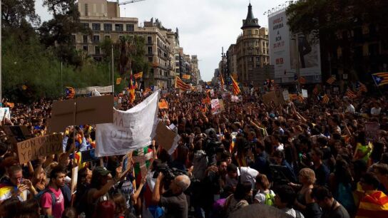 Los estudiantes se manifiestan a favor del refer&eacute;ndum del 1-O en Barcelona