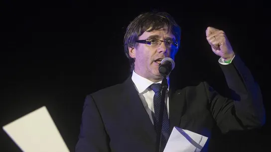 El presidente de la Generalitat, Carles Puigdemont El presidente de la Generalitat, Carles Puigdemont, interviene en el acto unitario del independentismo a dos días del 1-O