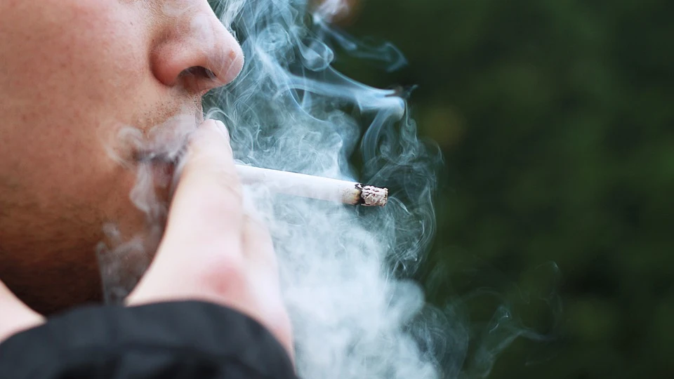 Cambios "epigenéticos" por el humo del cigarrillo pueden ser el primer paso en el desarrollo del cáncer de pulmón