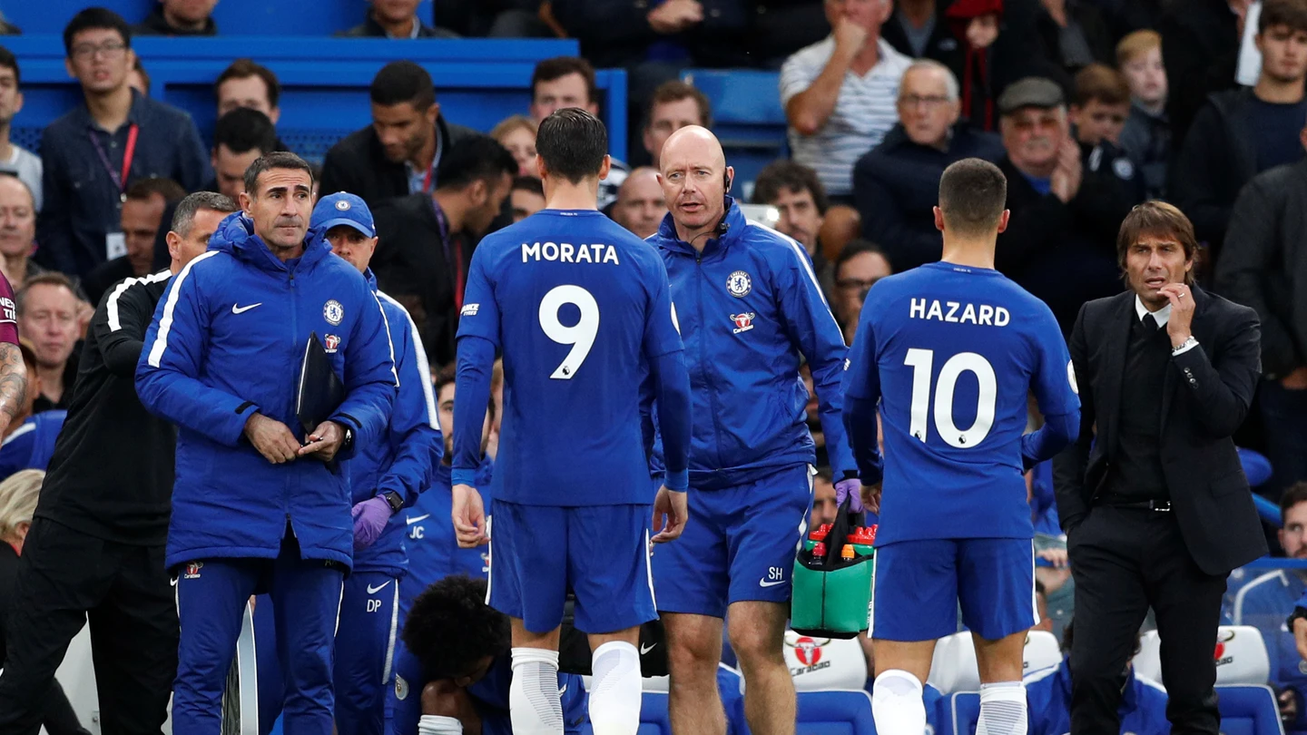 Morata se retira lesionado en el Chelsea-Manchester City Morata se retira lesionado en el Chelsea-Manchester City