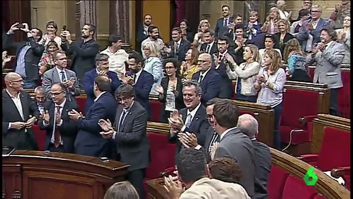 El Parlament de Cataluña El Parlament de Cataluña