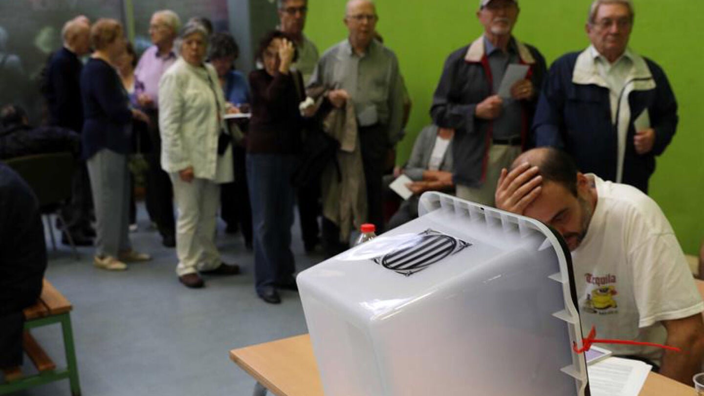 Urnas en el refer&eacute;ndum 1-O