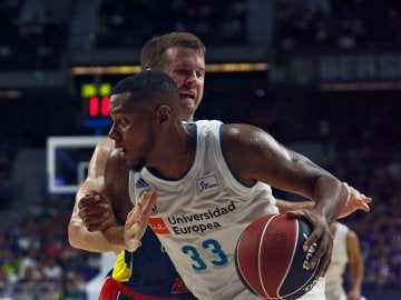 El Real Madrid de baloncesto arranca con victoria frente al MoraBanc Andorra El Real Madrid de baloncesto arranca con victoria frente al MoraBanc Andorra