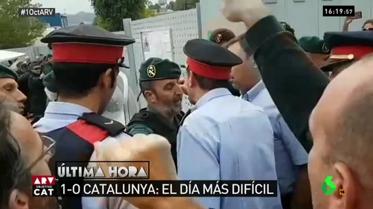 Enfrentamiento entre un guardia civil y un mosso Enfrentamiento entre un guardia civil y un mosso