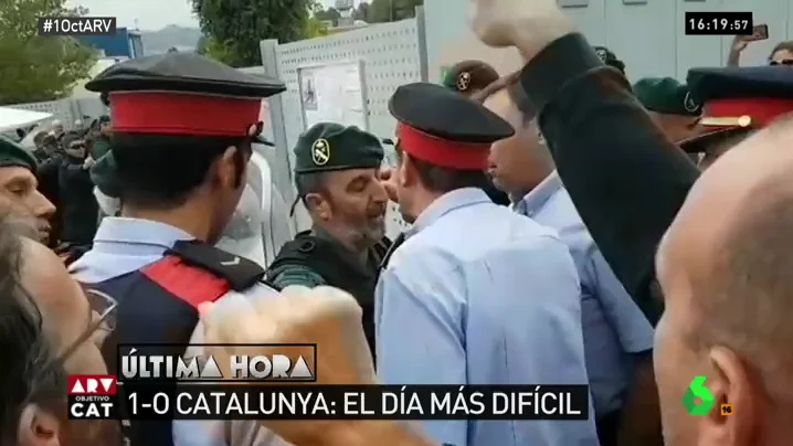 Enfrentamiento entre un guardia civil y un mosso Enfrentamiento entre un guardia civil y un mosso