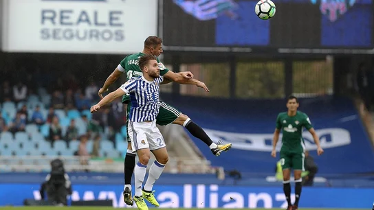 La Real Sociedad y el Betis juegan en Anoeta La Real Sociedad y el Betis juegan en Anoeta