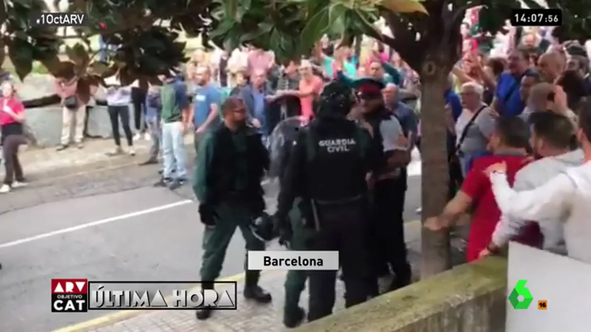 Discusión entre un Guardia Civil y un mosso d'esquadra en Barcelona