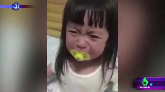 Así es el falso llanto de una niña que se ha hecho viral el redes Así es el falso llanto de una niña que se ha hecho viral el redes