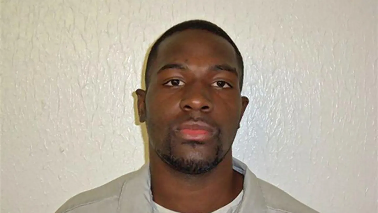 Alton Nolen, condenado por decapitar a un compañero de trabajo y apuñalar a otro Alton Nolen, condenado por decapitar a un compañero de trabajo y apuñalar a otro