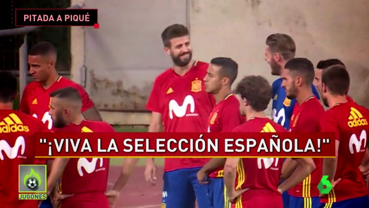 Pitos, insultos, buen ambiente con los compa&ntilde;eros... As&iacute; fue el entrenamiento de Piqu&eacute; en Las Rozas